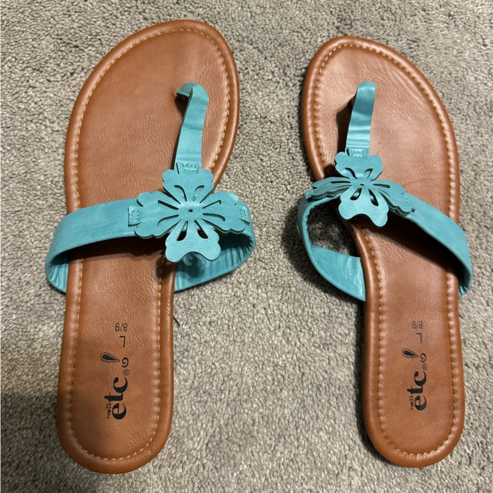 Rue 21 flip flops